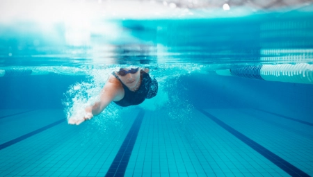 DUPLI BENEFIT — RASHLADITE SE, A I ZATEGNITE SE 3 stila plivanja koji su najbolji za izgled vašeg tela