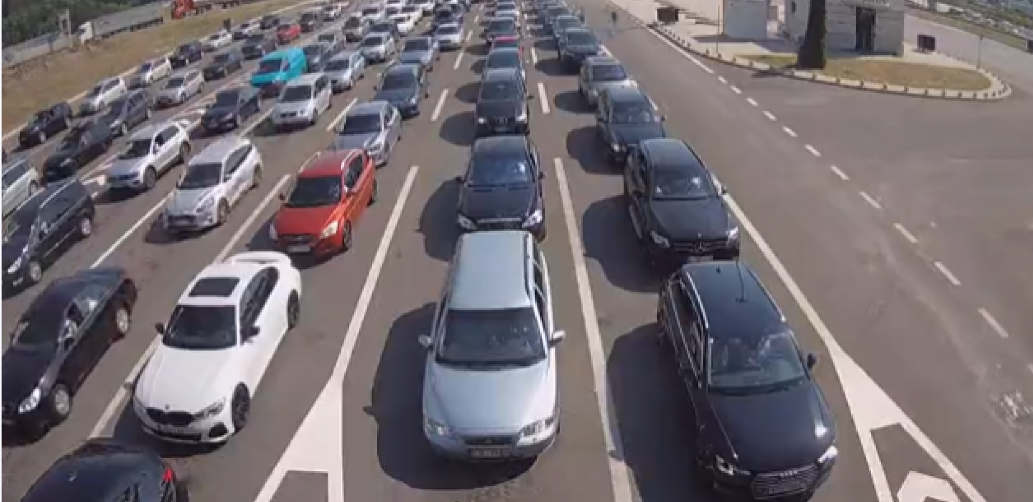 PAKAO NA PREŠEVU, KOLONE UNEDOGLED! Čeka se po sat vremena da se uđe u Srbiju, evo KAKVO je stanje na ostalim prelazima!