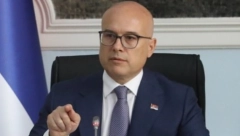 OŠTRA OSUDA PREMIJERA NA NOVE PRETNjE PREDSEDNIKU VUČIĆU Vučević: Ovo što se dešava je vrhunac političkog ludila bolesne i agresivne opozicije (FOTO)