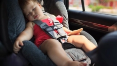 SVE ZA MALIŠANE! Više od sto beba dobilo besplatna auto-sedišta u Mladenovcu!