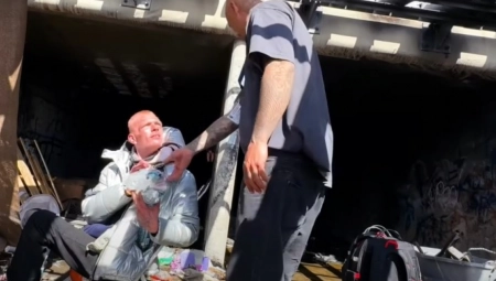 PAKAO ISPOD GLAMURA U podzemnim tunelima Las Vegasa ''živi'' preko 1500 beskućnika - lopovluk, smrad i poplave su svakodnevica! (VIDEO)