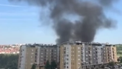 BUKTI POŽAR NA VOŽDOVCU! Crni dim kulja, gori deponija! (VIDEO)