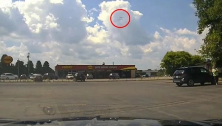 SEKUNDE IH DELILE OD KATASTROFE Sudar aviona izbegnut za dlaku, drama na nebu iznad Njujorka (VIDEO)