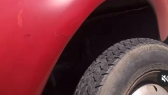 ŠOK U AUTO-SERVISU Gume na autu starije od 40 GODINA – Otkrivena NEVEROVATNA TAJNA