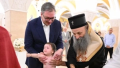 NIŠTA IM NIJE SVETO! Opozicioni "Danas" podmuklim naslovom ismeva to što je Vučić krstio malog Lazara!