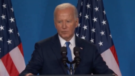 BAJDEN OPET U SEDLU Uprkos koroni, debaklu na debati i polovini Amerike koja traži da odustane, Džo nastavlja dalje