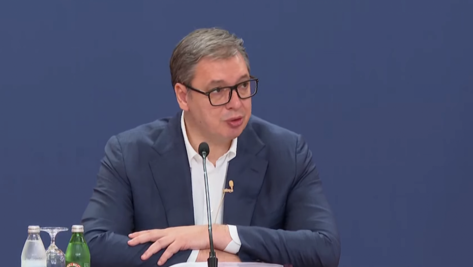 MORALNO SAKAĆENJE SRBIJE Vučić upozorio: Oni u okruženju uvek su služili stranim interesima!