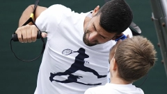 JOŠ JEDAN ĐOKOVIĆ NA TERENU? Novak dobio pitanje koje ga je zbunilo: Ne znam ljudi...