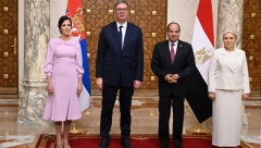 PREDSEDNIK VUČIĆ SA PRVOM DAMOM SRBIJE U EGIPTU Održan niz sastanaka sa ciljem daljeg unapređenja odnosa dve države