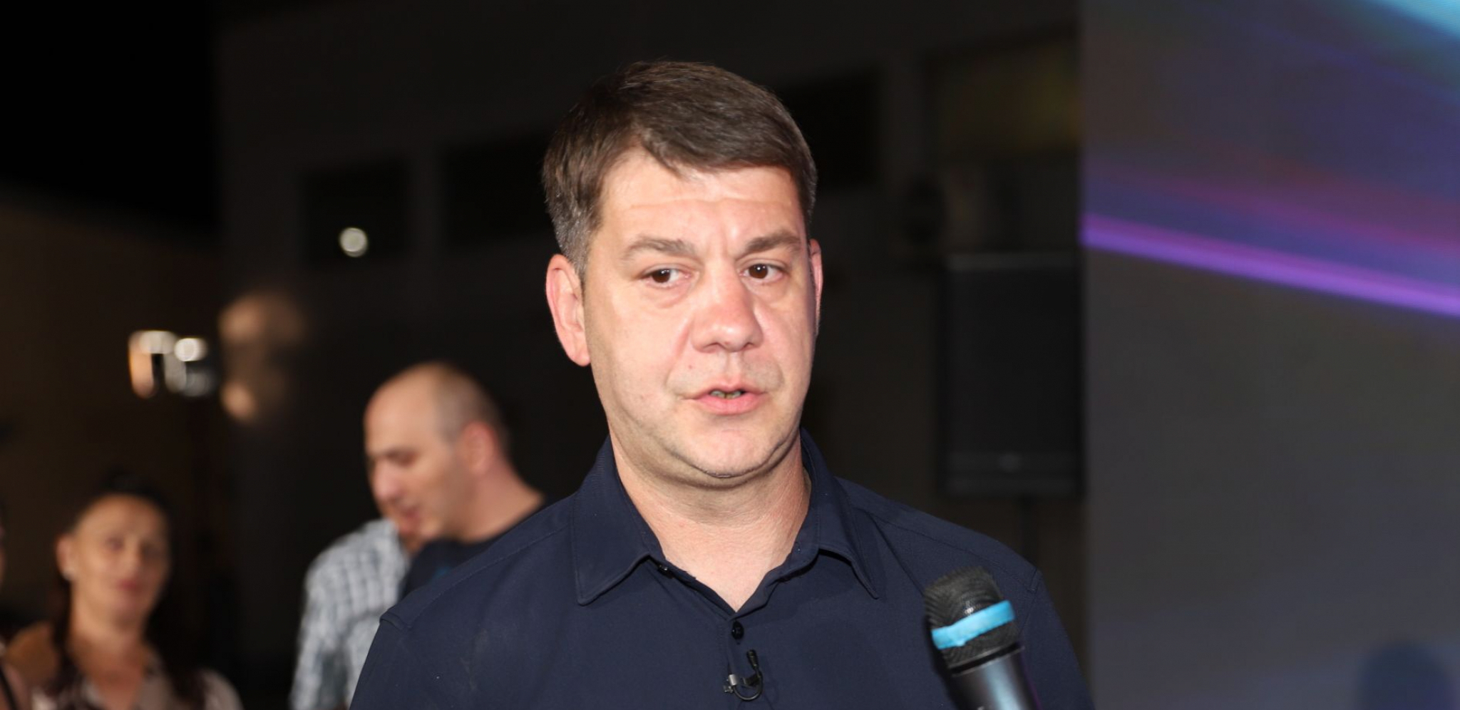 IVAN MARINKOVIĆ SE VRATIO JOŠ JEDNOM POROKU Nakon Jelenine preljube nastavio po starom, pojavila se fotografija kao dokaz