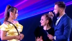 MIONU MAJKA NE ŽELI NI DA ZAGRLI! Trese se, svađa pred kamerama, otac zapenio od besa: "Vodim te kući!"