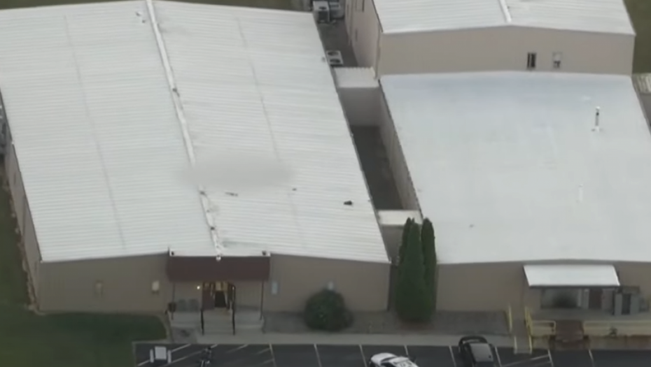 ZATVOREN VAZDUŠNI PROSTOR ODAKLE JE PUCANO NA TRAMPA!