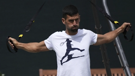 SAMO ON MOŽE DA POMOGNE NOVAKU Đoković što pre treba da dovede ovog čoveka