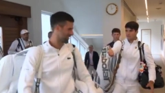 URNEBESNA SCENA PRED FINALE Nole i Alkaraz se zbunili, trenutak koji je nasmejao sve (VIDEO)