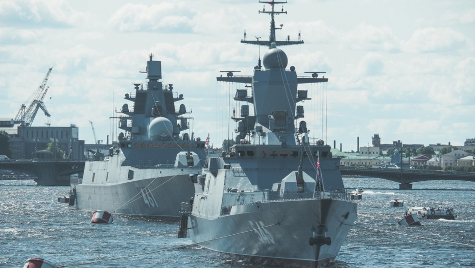 NATO DIGAO UZBUNU Ruski brodovi se pojavili niotkuda