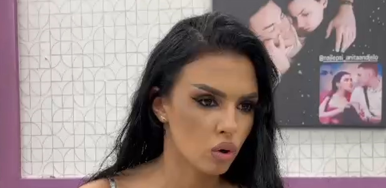 ANITA ZANEMELA KADA JE OTVORILA VRATA OD STANA! Sačekao je šok, ovo nikome do sada nije urađeno, sve objavila javno!