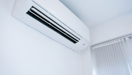 JEDNA ŠETI STRUJU, DOK DRUGA NE MARI ZA VAŠ NOVČANIK Znate li koja je razlika između inverter i obične klime?