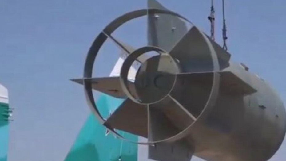 MONSTRUOZNA MRCINA OD 3 TONE! Vojska tvrdi da joj bunkeri ne mogu ništa (VIDEO)