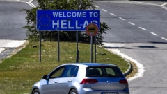 KRENULI U GRČKU SA DECOM, KAD SU STIGLI U SMEŠTAJ - ŠOK! Srbi prevareni na podmukao način