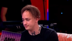 "MALO JE REĆI DA SAM ZGROŽEN" Javnost u šoku nakon što je Desingerica pljunuo devojci u usta, hitno se oglasio ovaj pevač!