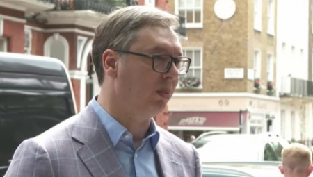 VUČIĆ NA SAMITU EVROPSKE POLITIČKE ZAJEDNICE: Predsednik će u Londonu imati brojne važne sastanke