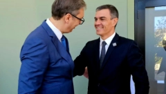 "SA ISKRENIM PRIJATELJEM SRBIJE" Predsednik Srbije Aleksandar Vučić razgovarao sa predsednikom Vlade Španije Pedrom Sančezom (FOTO)