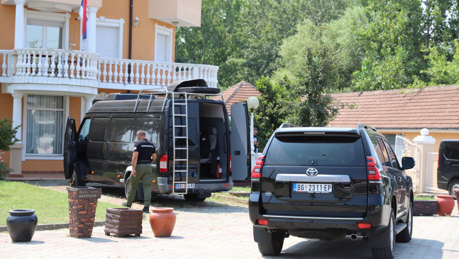U OVU KUĆU JE POBEGAO RANJENI VJEKOSLAV! Za dlaku izbegao smrt: Albanac mu ubio kolegu, pa pobegao u šumu! (VIDEO)