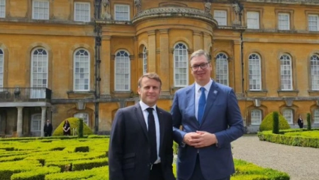 ALBANCI NA APARATIMA Makron se oglasio posle sastanka sa Vučićem, poslao dve ključne poruke