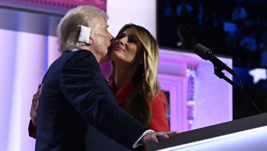 MELANIJA TRAMP IMA SVOJ CENOVNIK! Naplaćuje pojavljivanje na skupovima svog supruga: Za jedan dolazak dobila 237.500 dolara