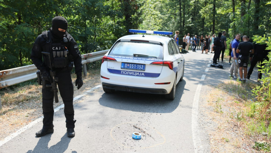 PRETRČAVAO ULICU KAD JE NAIŠLA PATROLA POLICIJE, ON POČEO DA PUCA Novi detalji likvidacije Fatona Hajrizija