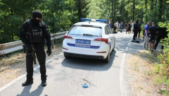 PRETRČAVAO ULICU KAD JE NAIŠLA PATROLA POLICIJE, ON POČEO DA PUCA Novi detalji likvidacije Fatona Hajrizija