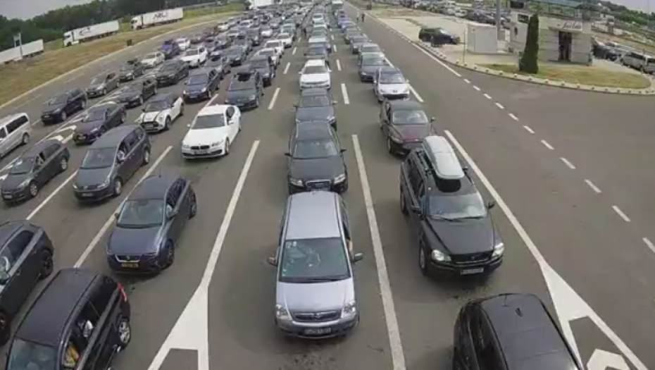 VOZAČI, NAORUŽAJTE SE STRPLJENJEM Evo kakvo je stanje na granicama - AMSS izdao novo saopštenje (FOTO)