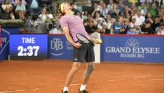NEMAC PRONAŠAO FORMU PRED PUT U PARIZ Zverev ponovo u finalu Hamburga!