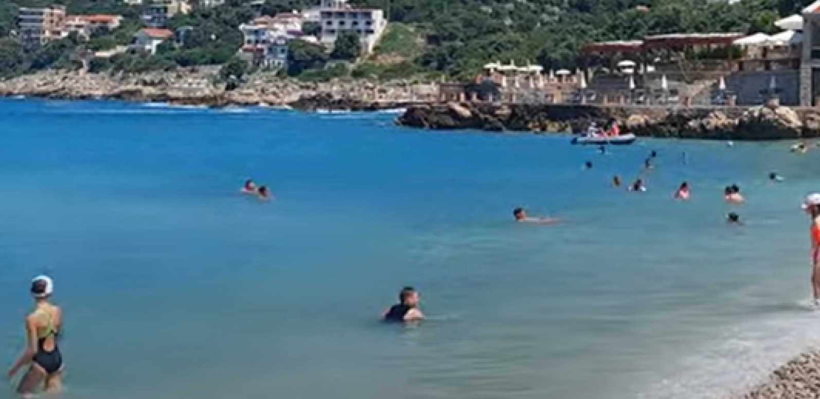 BEOGRAĐANIN SE UTOPIO U CRNOJ GORI Užas se desio na plaži Utjeha