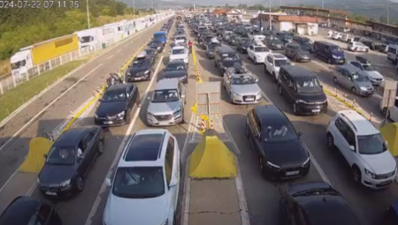 OPŠTI HAOS NA GRADINI! Od naplatne rampe stoje teretnjaci!