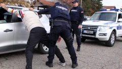 IZUBIJAO DEVOJKU OD BATINA, PA SAM POZVAO HITNU Šokantni detalji ubistva u Aleksandrovcu!