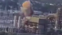 NAPAD NA NAJVEĆU RUSKU NAFTNU RAFINERIJU Najmanje 5 osoba je povređeno (VIDEO)
