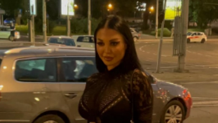 USNE MAJE MARINKOVIĆ ZAVRŠILE NA BUTINI MUŠKARCA Starleta sve javno pokazala, njen dečko Stanislav ćuti