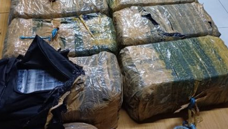 SRBIN MARKO UHAPŠEN U JUŽNOJ AFRICI Sa svojom bandom prevozio 400 cigli kokaina u GUMENOJ PATKI (FOTO)