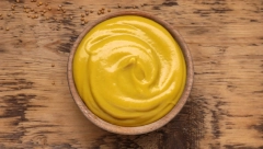 DOMAĆI SENF Izuzetno pikantan i aromatičan, a sjajno se slaže sa roštiljem