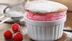 LETNJI SUFLE Maline i kupine mu daju poseban šmek, a uspeće i potpunim početnicima