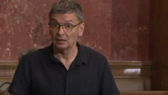 POSEKLI SU DECI 461 STABLO! "Ćutin kum Miša Ćuskija rušio šta je hteo, pa gradio luksuzni kompleks!"