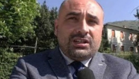 UGOJIO SE 50 KILA NA VLASTI Sada, gradonačelnik pred izbore obećao da će smršati i krenuo u LAGANU ŠETNJU (FOTO)