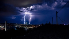 JAKA KOŠAVA PRETI OVIM DELOVIMA SRBIJE! Sa sobom donosi strašnu oluju - oglasio se RHMZ, zabrinjavajuće!