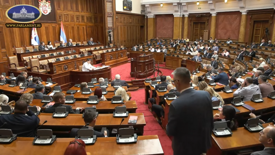 I DANAS SEDNICA SKUPŠTINE Poslanici opet o rebalansu budžeta