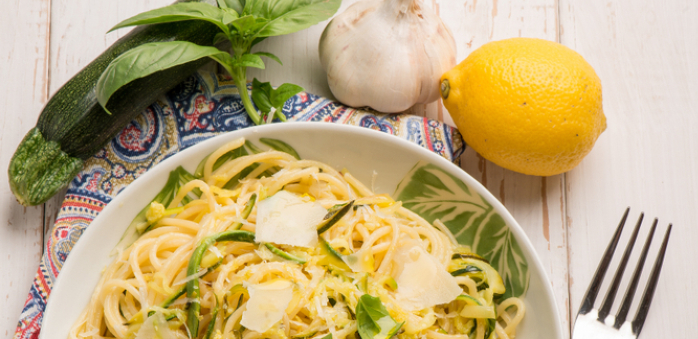 SOČNA PASTA SA PARMEZANOM I LIMUNOM Recept glumice Kameron Dijaz za preukusan italijanski specijalitet
