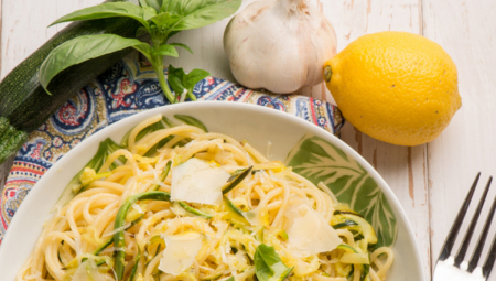 SOČNA PASTA SA PARMEZANOM I LIMUNOM Recept glumice Kameron Dijaz za preukusan italijanski specijalitet