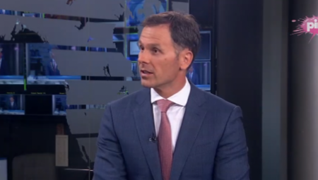 SRBIJA NEĆE ODUSTATI OD POLITIKE PODIZANJA PLATA I PENZIJA Mali: Radimo sve kako bi građani živeli bolje!