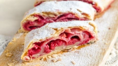 PEKAR RALE NAM JE OTKRIO RECEPT Sa njegovim prelivom je pita uvek vazdušasta i sočna, prste da poližeš!