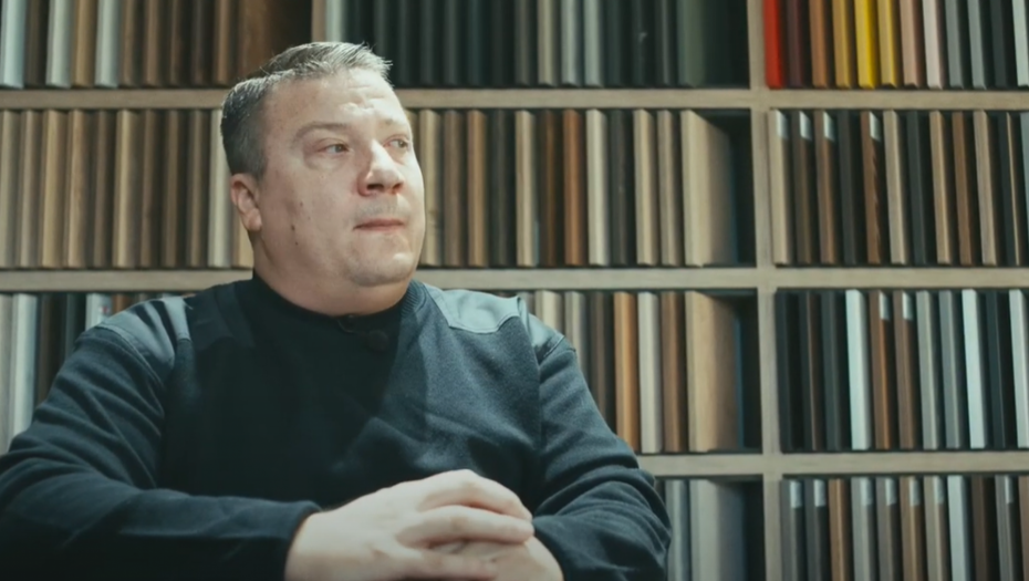 OVAJ NIŠLIJA OSTVARIO JE DEČAČKI SAN! Raspuste je provodio radeći naporno u radionici, a sada ima svoju firmu! (VIDEO)